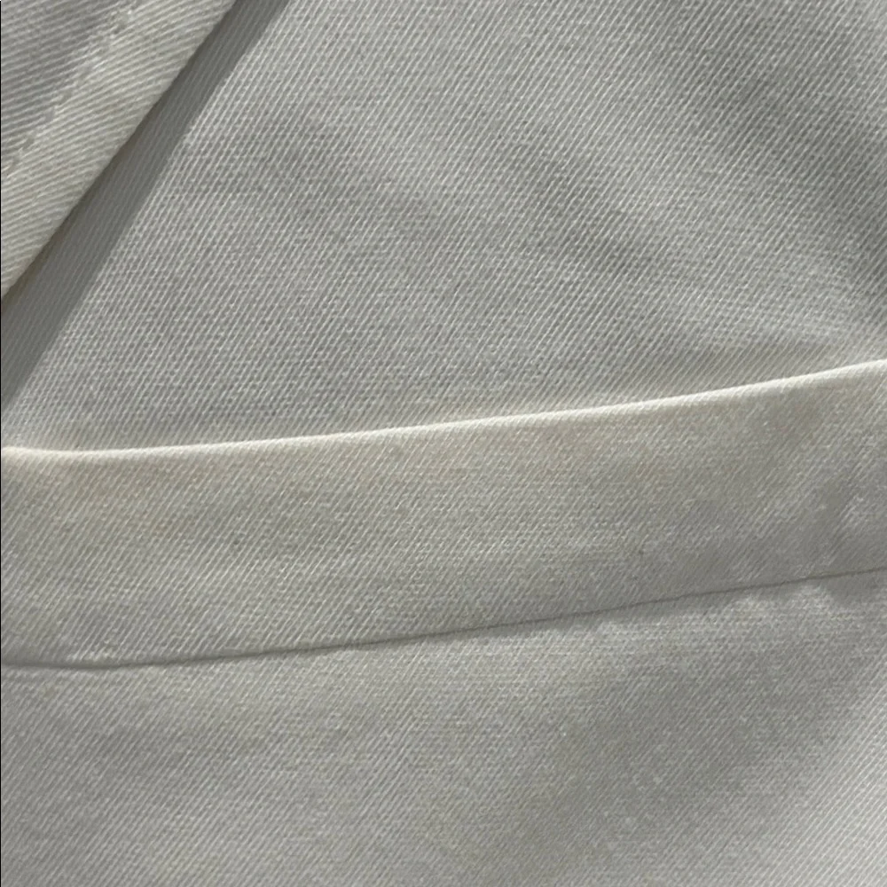 3.2 PHILIP LIM size 2 White Blazer with tan Buttons